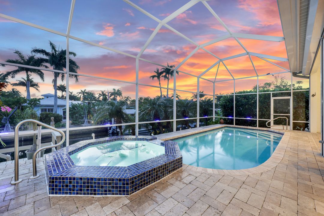 27154 Harbor Dr, Bonita Springs, FL 34135