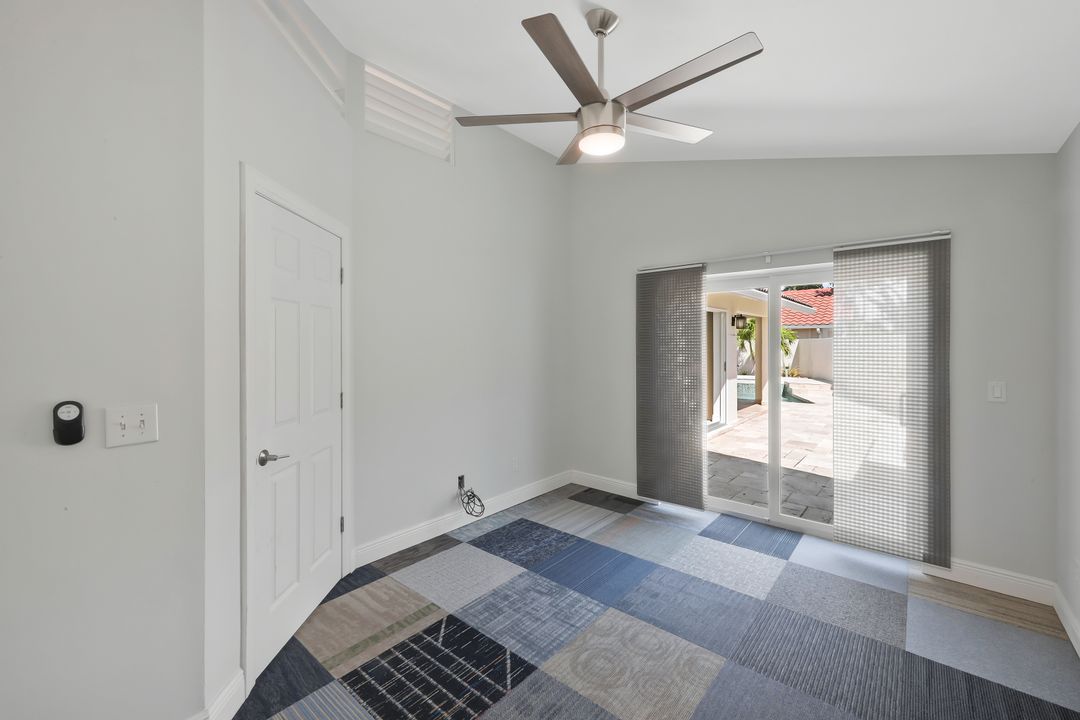 11054 Linnet Ln, Naples, FL 34119