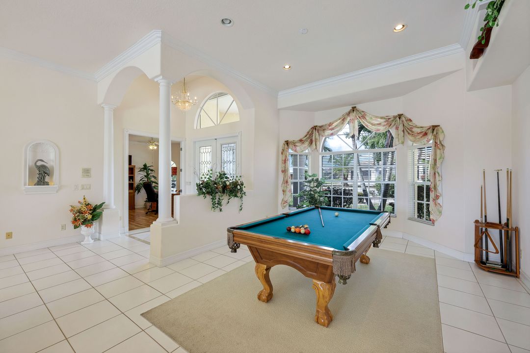 2008 Palaco Grande Pkwy, Cape Coral, FL 33904