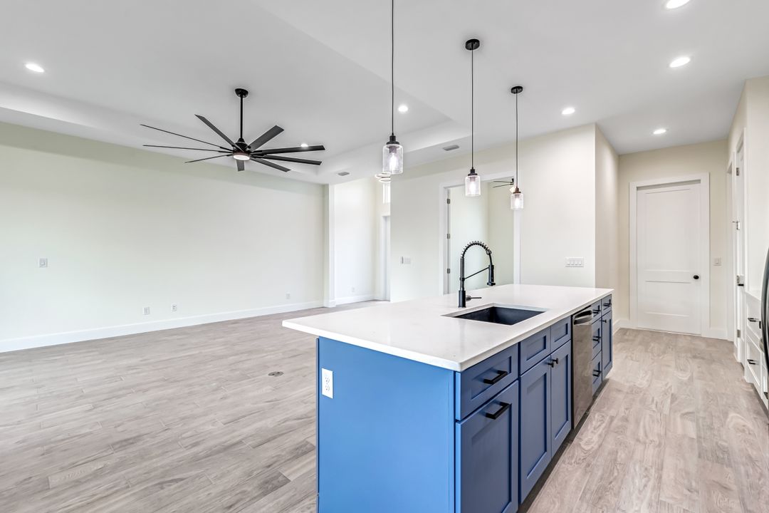 3445 NE 21st Ave, Cape Coral, FL 33909
