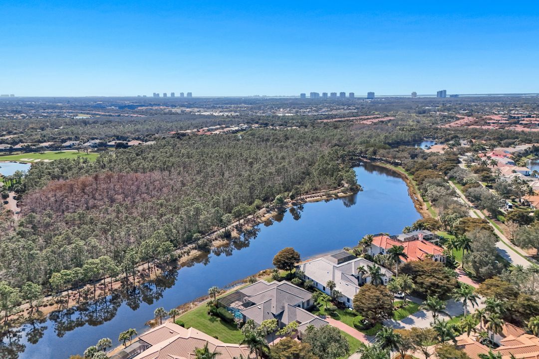 22121 Shallowater Ln, Bonita Springs, FL 34135