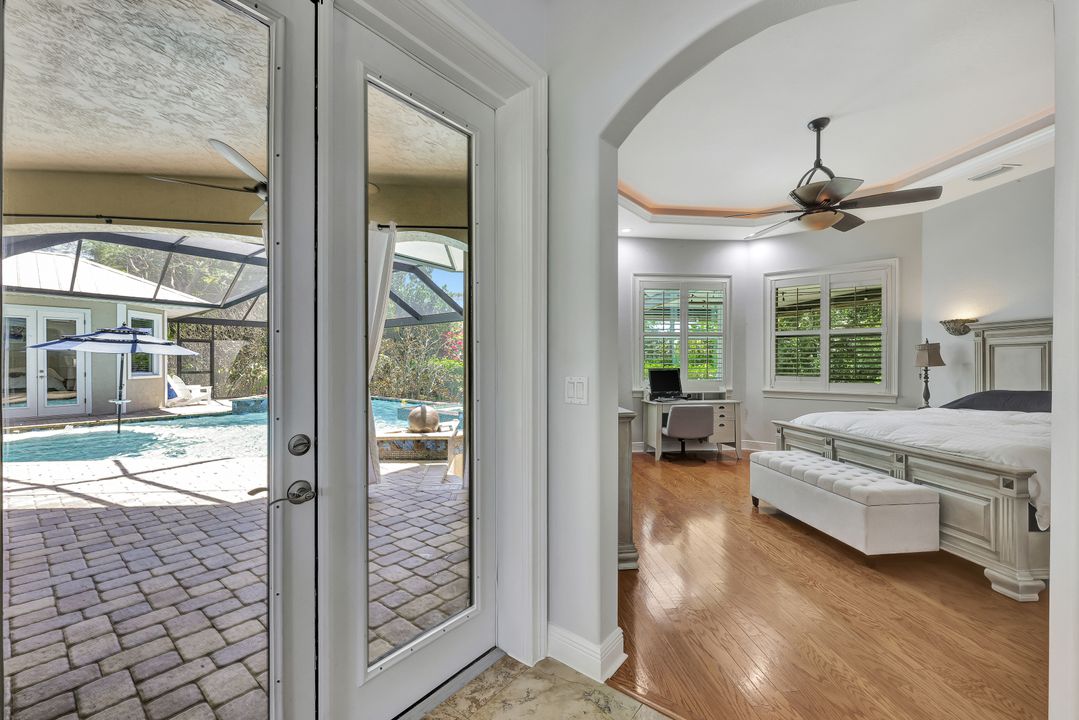 1817 Piccadilly Cir, Cape Coral, FL 33991