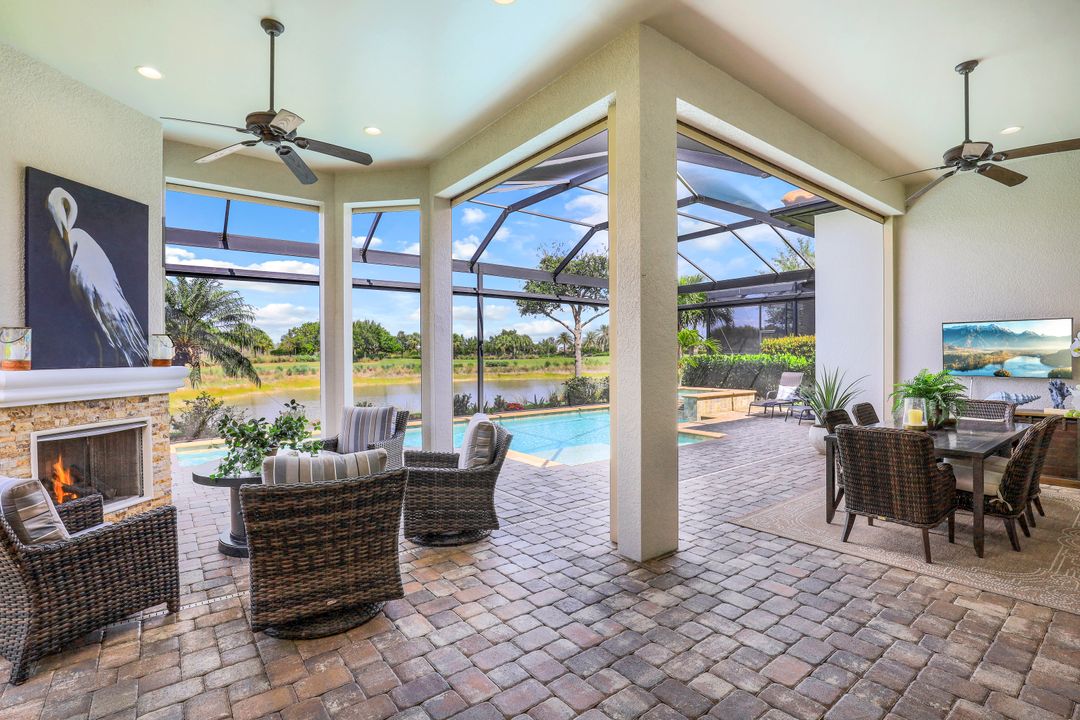 8828 Savona Ct, Naples, FL 34119