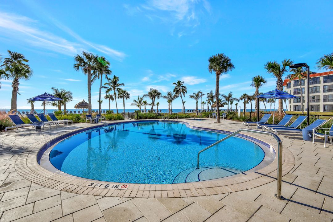 2445 W Gulf Dr, Sanibel, FL 33957