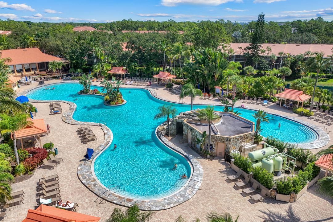 2036 Cascades Dr #7, Naples, FL 34112