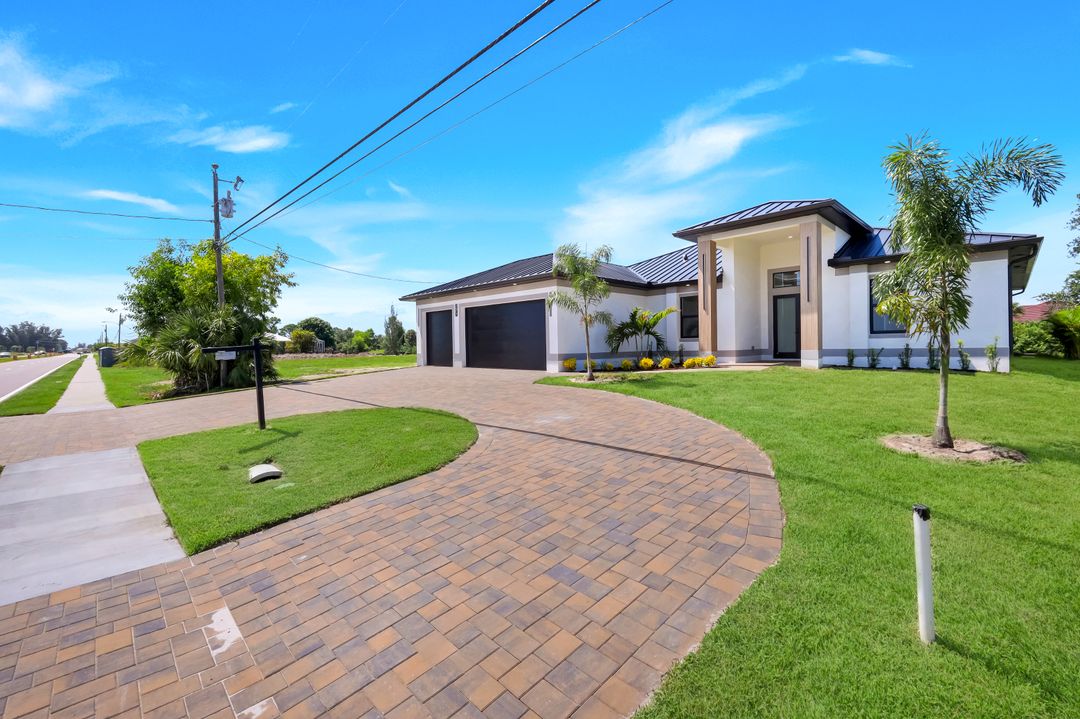2617 Ceitus Pkwy, Cape Coral, FL 33991