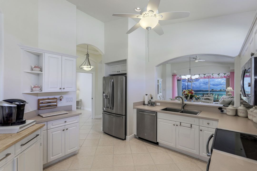 8687 Ibis Cove Cir, Naples, FL 34119