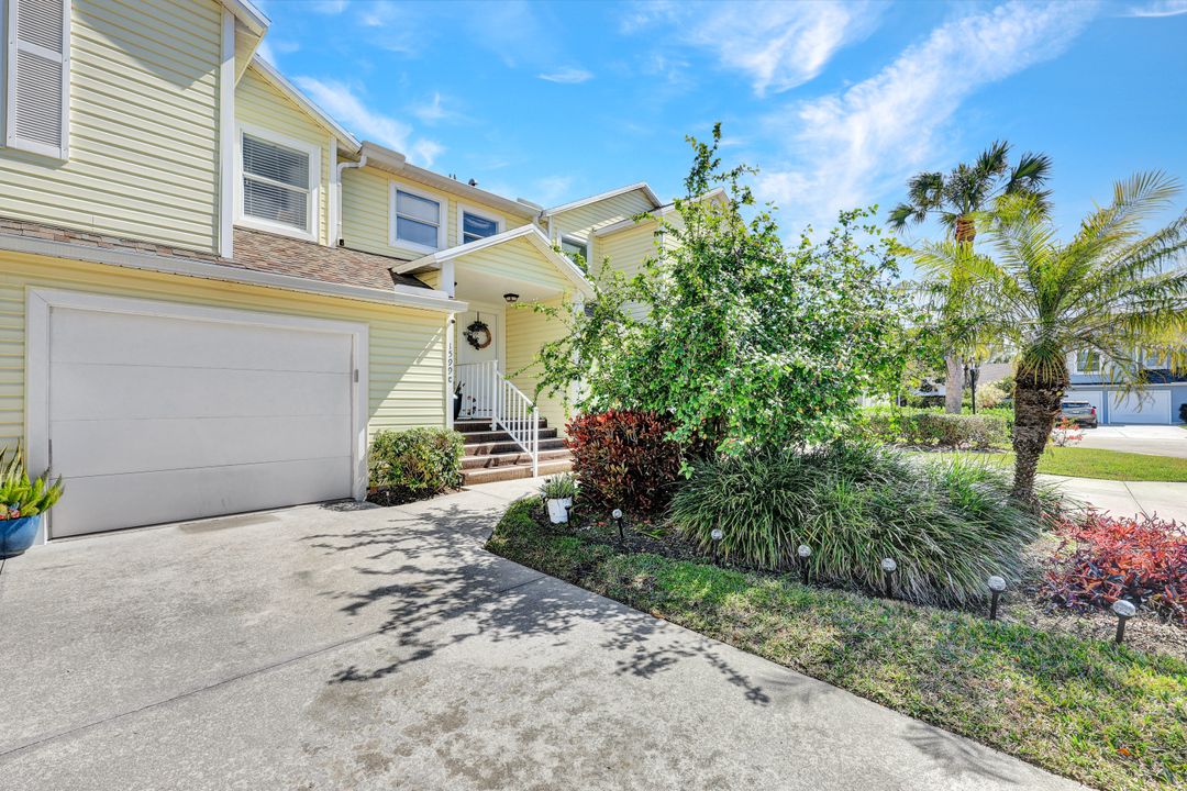 1599 Trafalgar Ln #C, Naples, FL 34116