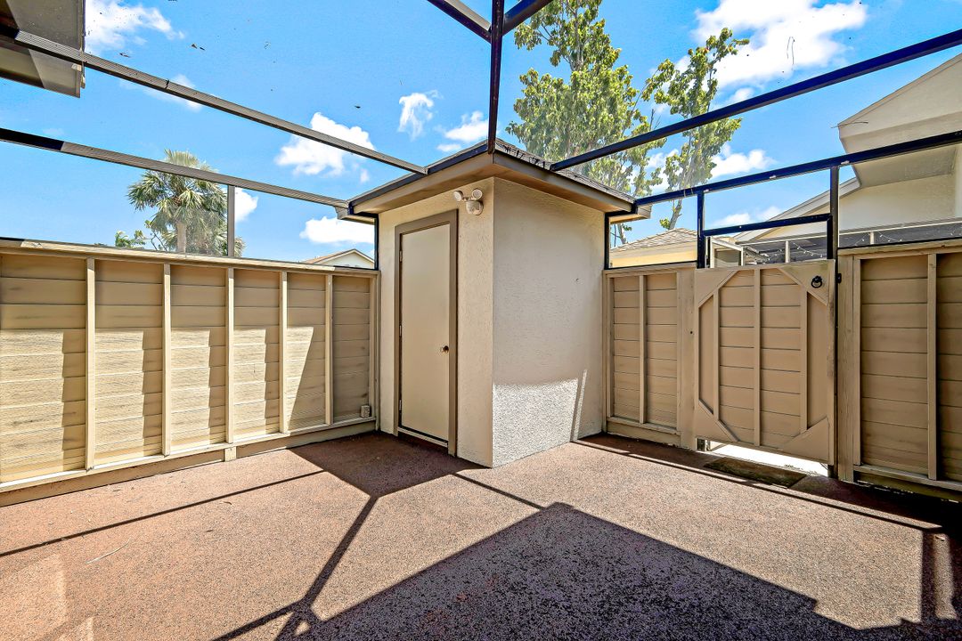 8401 S Haven Ln, Fort Myers, FL 33919