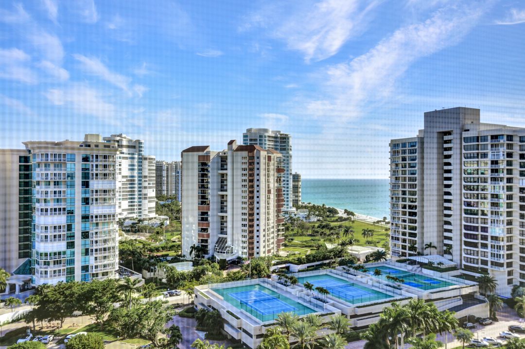 4401 Gulf Shore Blvd N, Naples, FL 34103