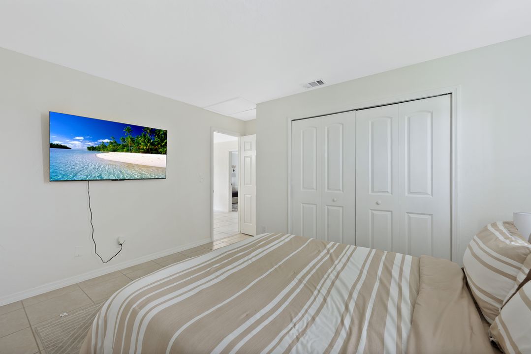 525 SE Van Loon Terrace, Cape Coral, FL 33990