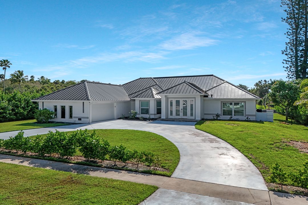 921 Scott Dr, Marco Island, FL 34145