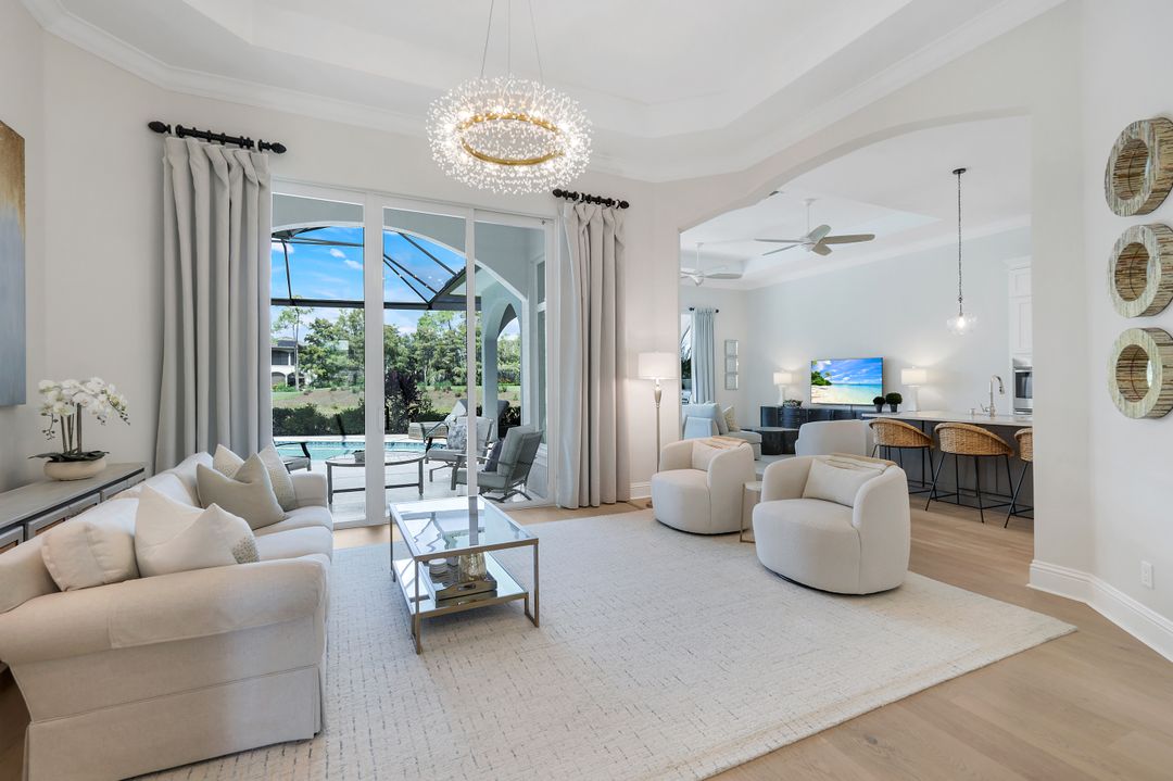 7395 Monteverde Way, Naples, FL 34119