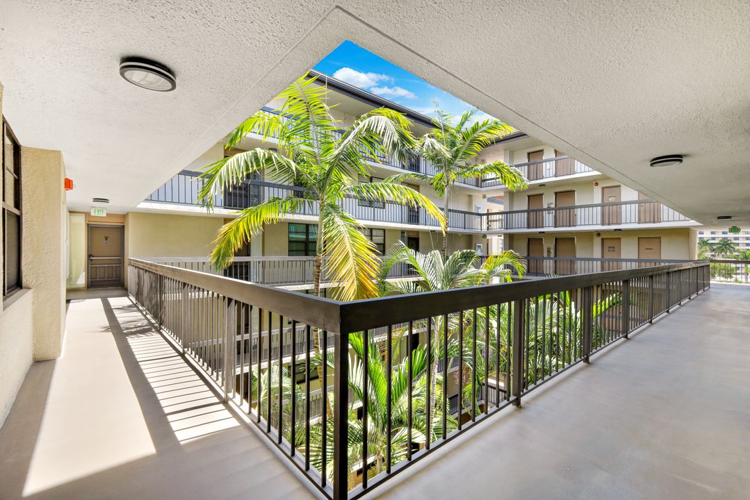 601 Seaview Ct #C506, Marco Island, FL 34145