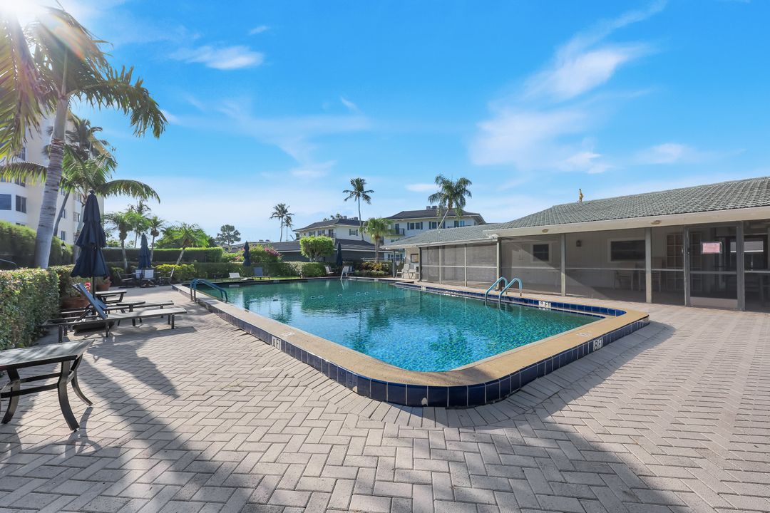 3400 Gulf Shore Blvd N #B2, Naples, FL 34103