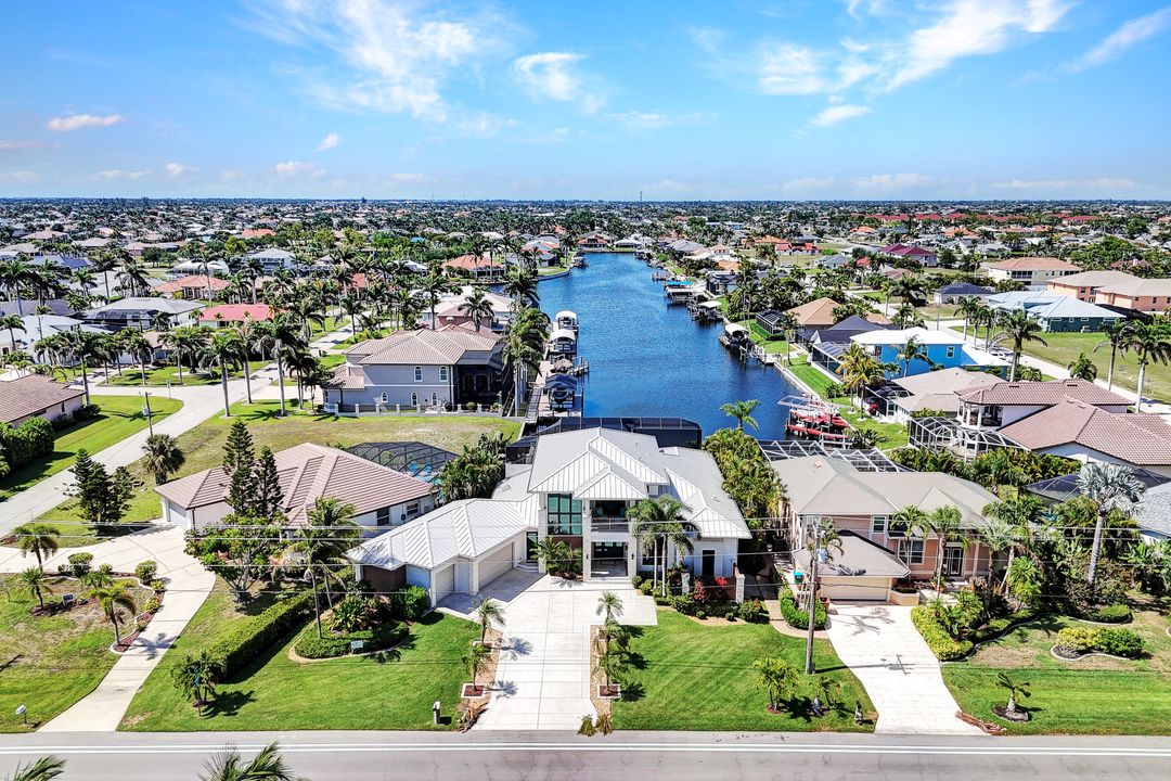 1625 El Dorado Pkwy W, Cape Coral, FL 33914