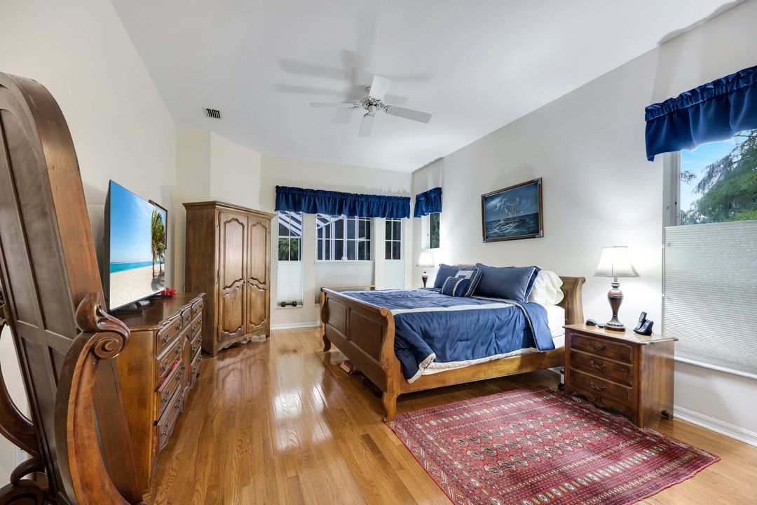 661 27th St NW, Naples, FL 34120