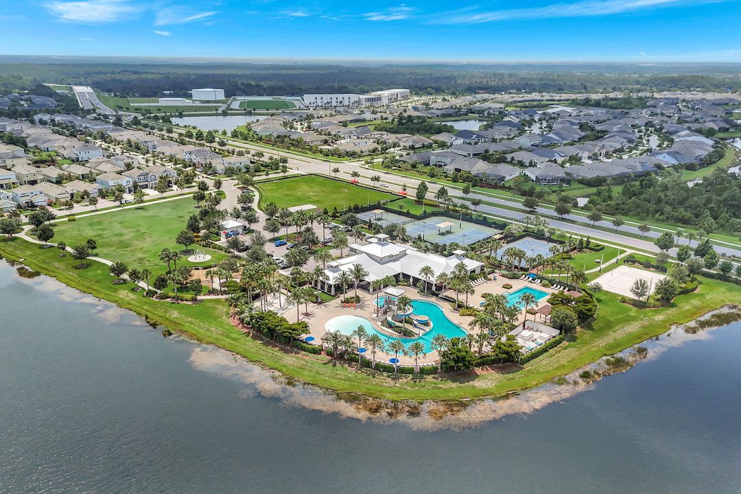 6219 Golden Nettle Dr, Apollo Beach, FL 33572