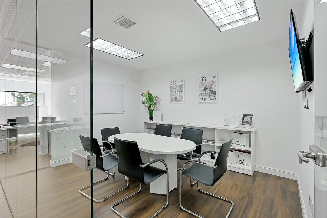 1031 Cape Coral Pkwy E, Cape Coral, FL 33904