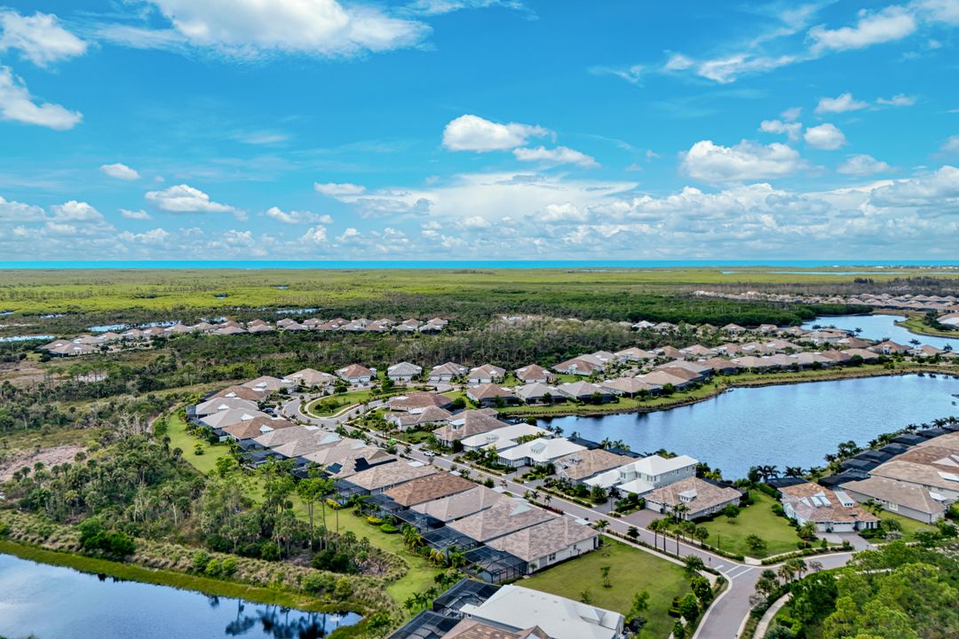 6485 Arriba Ave, Naples, FL 34113