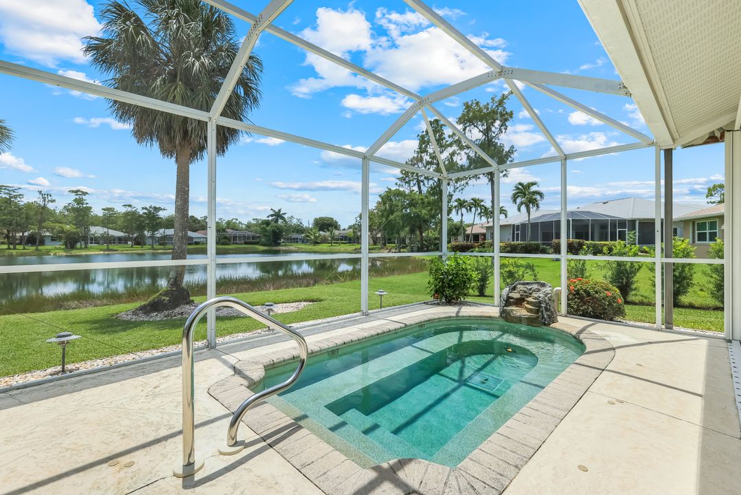 7563 Woodland Bend Cir, Fort Myers, FL 33912