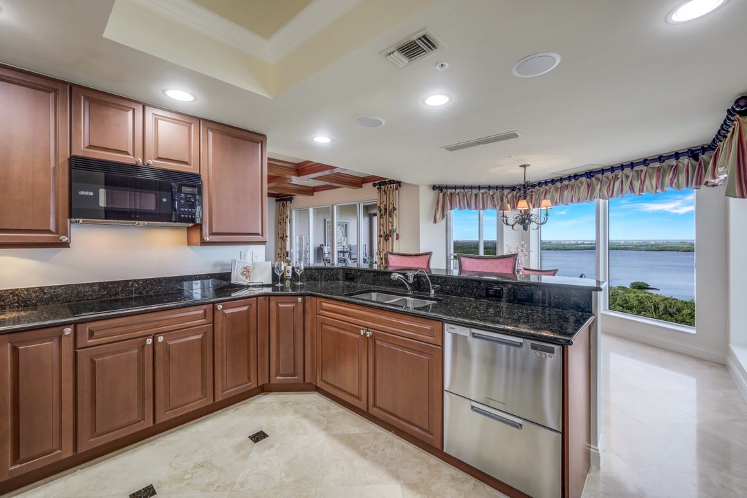 4801 Bonita Bay Blvd #1203, Bonita Springs, FL 34134