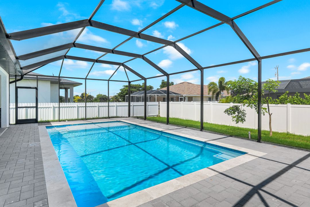 3923 NW 38th St, Cape Coral, FL 33993
