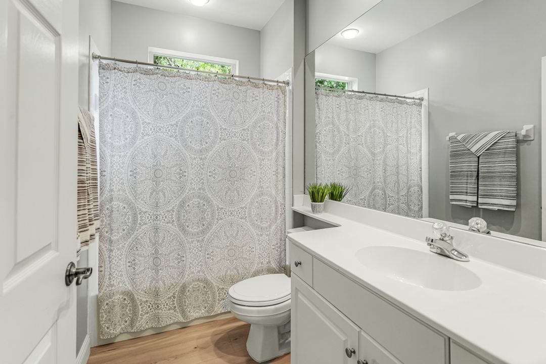 8267 Parkstone Pl #201, Naples, FL 34120