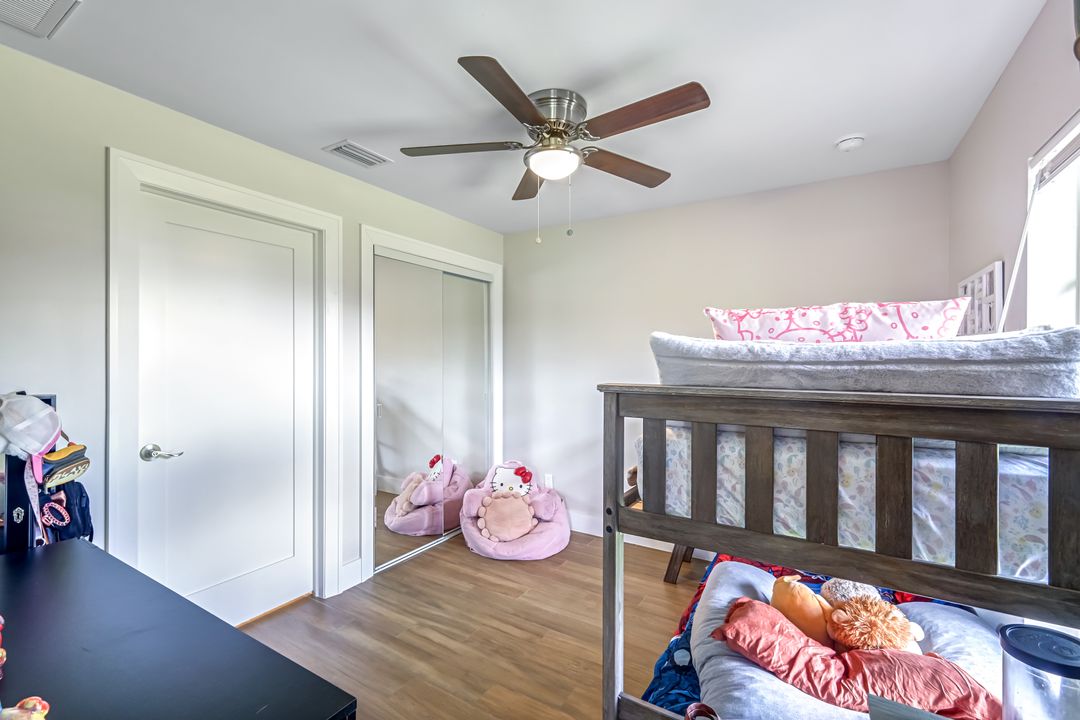 2806 22nd St W, Lehigh Acres, FL 33971
