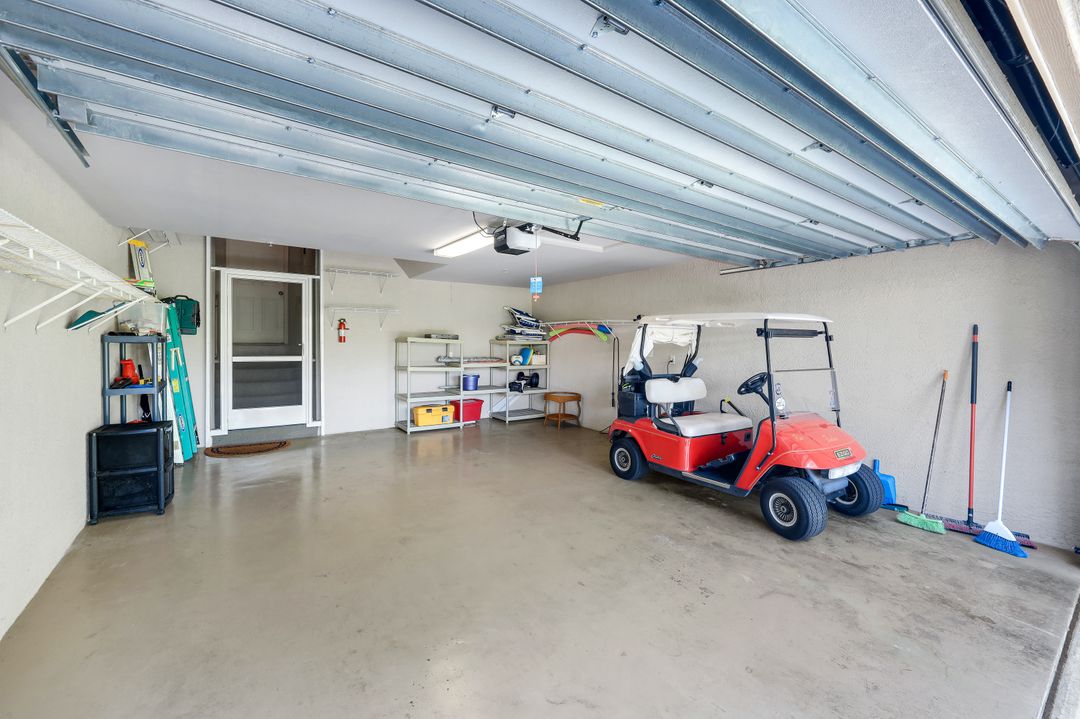 8470 Danbury Blvd #201, Naples, FL 34120