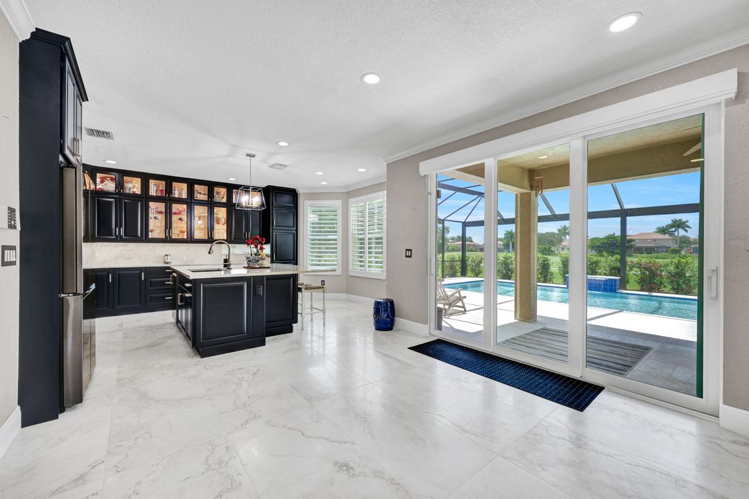 1764 Birdie Dr, Naples, FL 34120