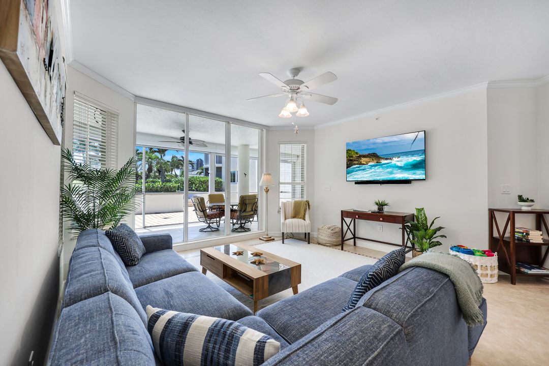 315 Dunes Blvd #T01, Naples, FL 34110