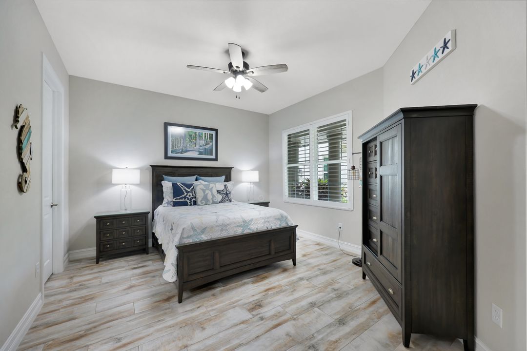 7801 Hawthorne Dr #2701, Naples, FL 34113