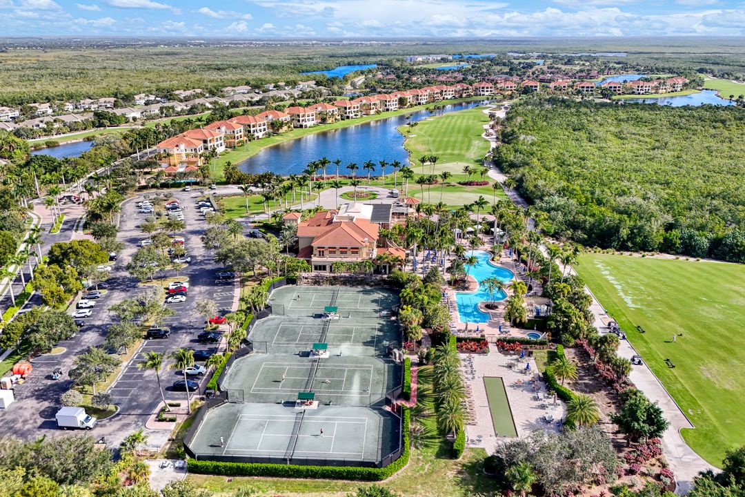 1486 Borghese Ln #301, Naples, FL 34114