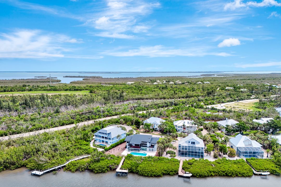 5435 Osprey Ct, Sanibel, FL 33957