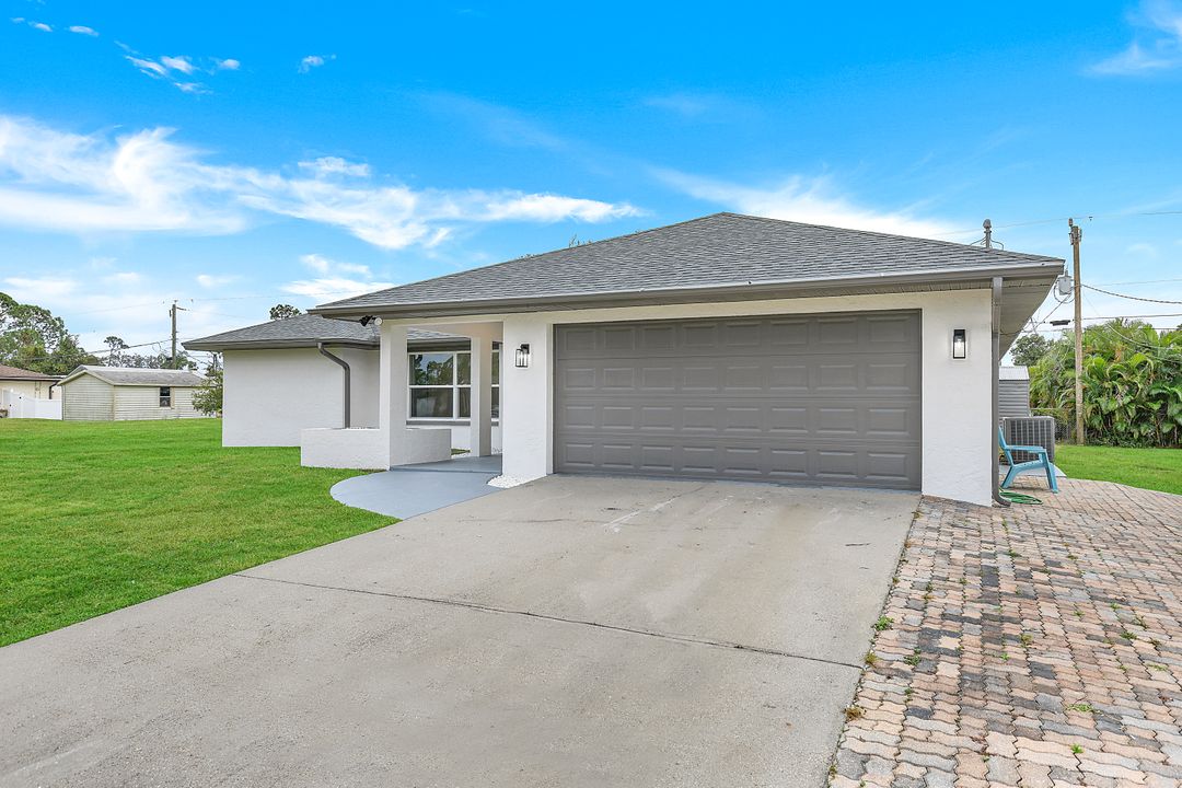 23167 Aberdeen Ave, Port Charlotte, FL 33952