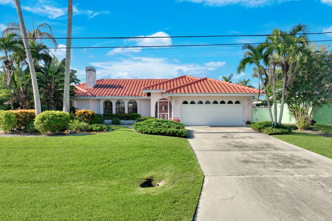 212 Kamal Pkwy, Cape Coral, FL 33904
