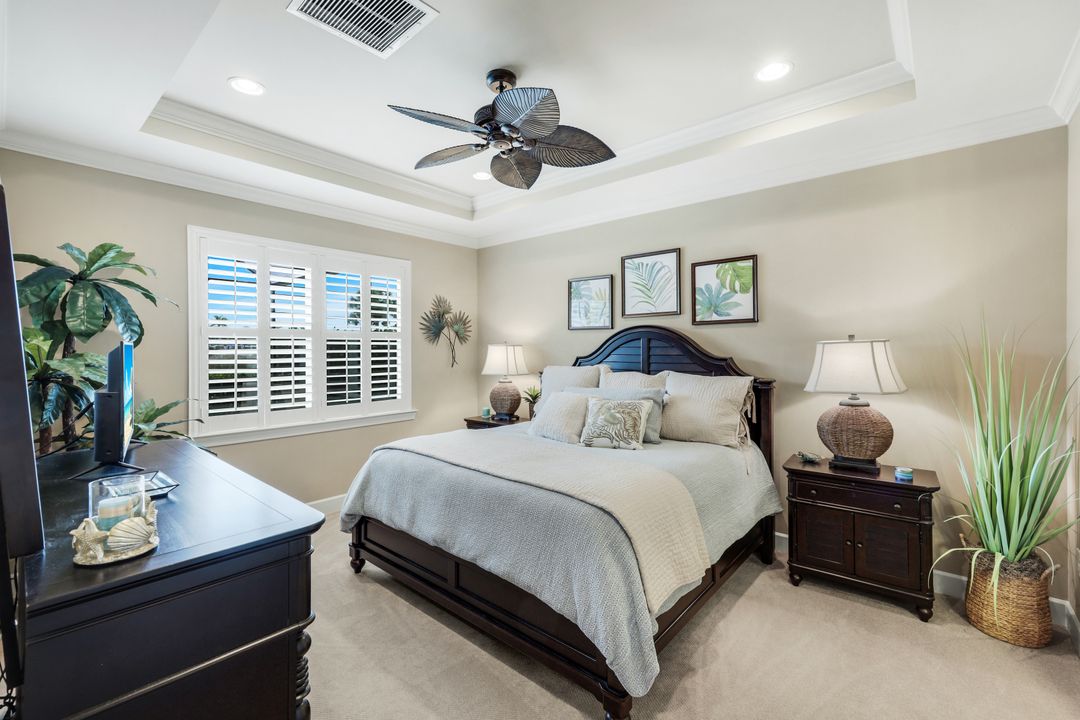 9112 Siesta Bay Dr, Naples, FL 34120