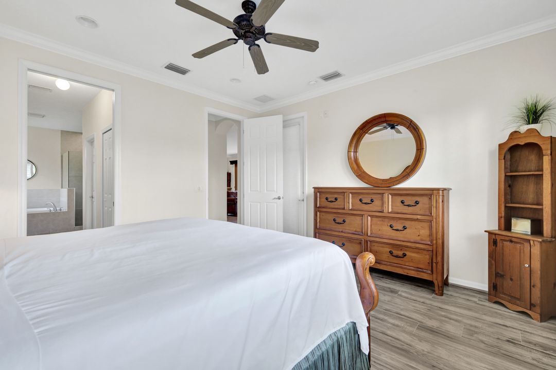 9359 Trieste Dr, Fort Myers, FL 33913