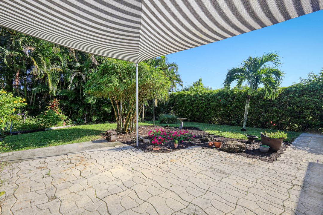 911 SE 20th St, Cape Coral, FL 33990