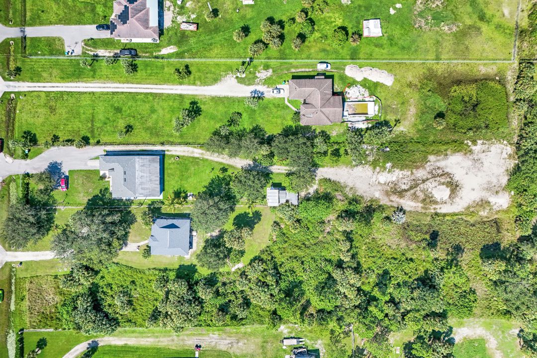 3421 24th Ave NE, Naples, FL 34120