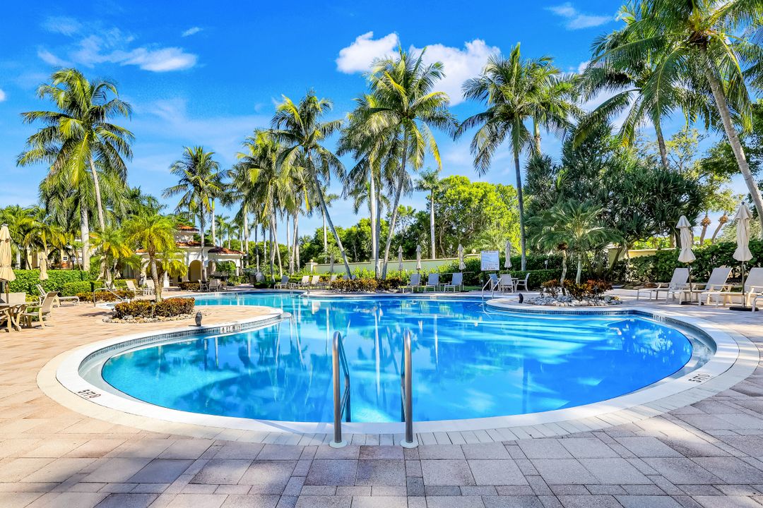 2626 Bolero Dr, Naples, FL 34109