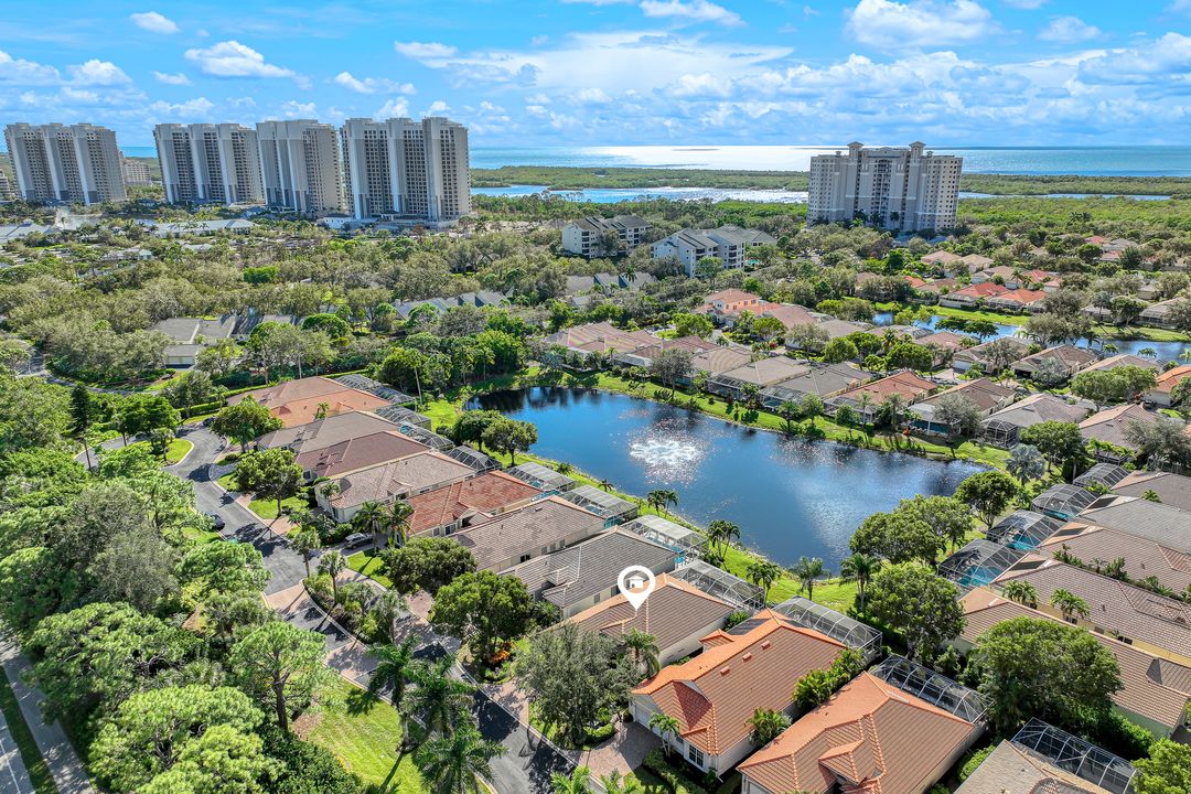 463 Tullamore Ln, Naples, FL 34110