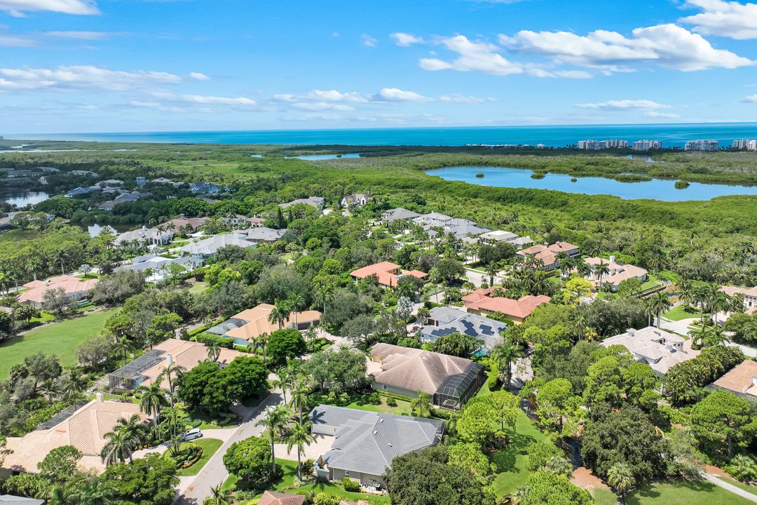 260 Cheshire Way, Naples, FL 34110
