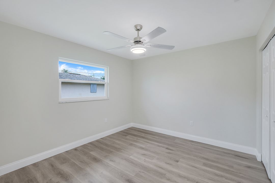 23167 Aberdeen Ave, Port Charlotte, FL 33952