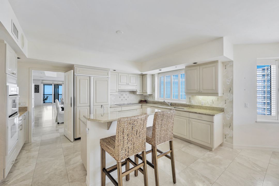 8171 Bay Colony Dr #1704, Naples, FL 34108