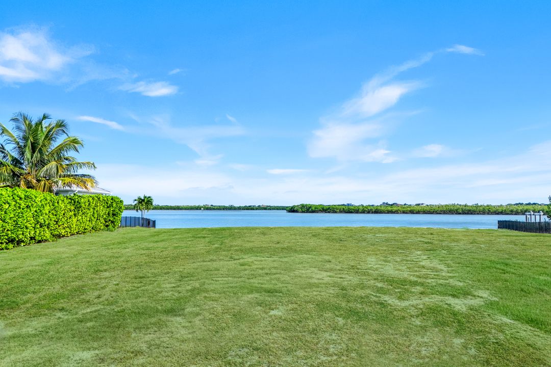 995 Caxambas Dr, Marco Island, FL 34145