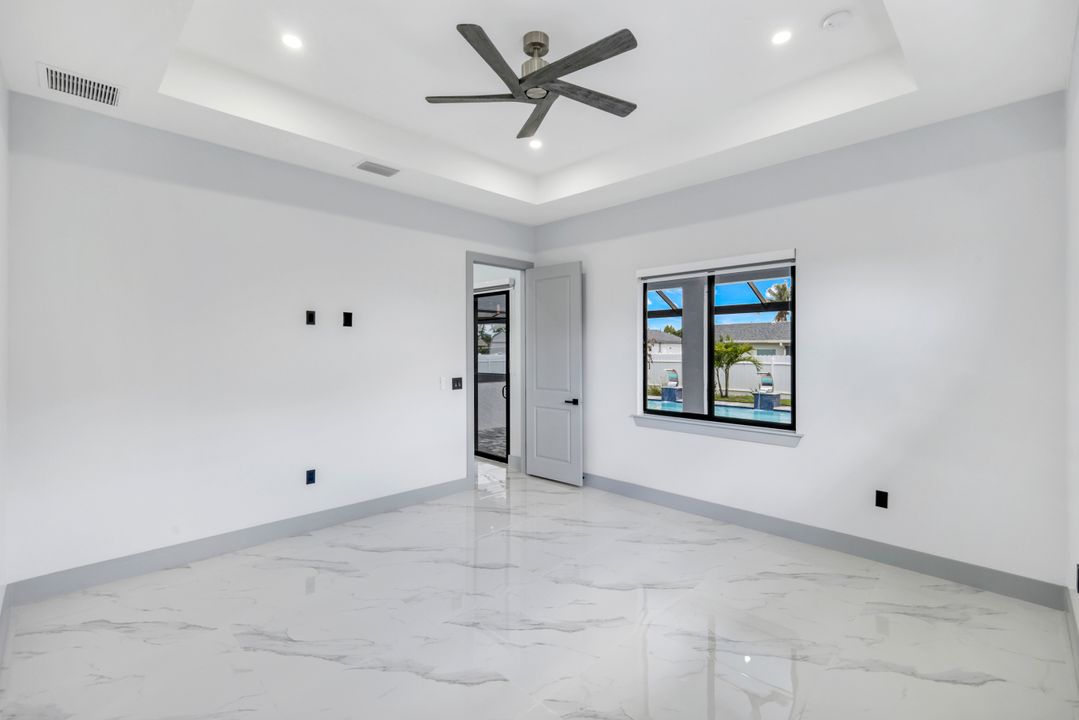 405 Mohawk Pkwy, Cape Coral, FL 33914