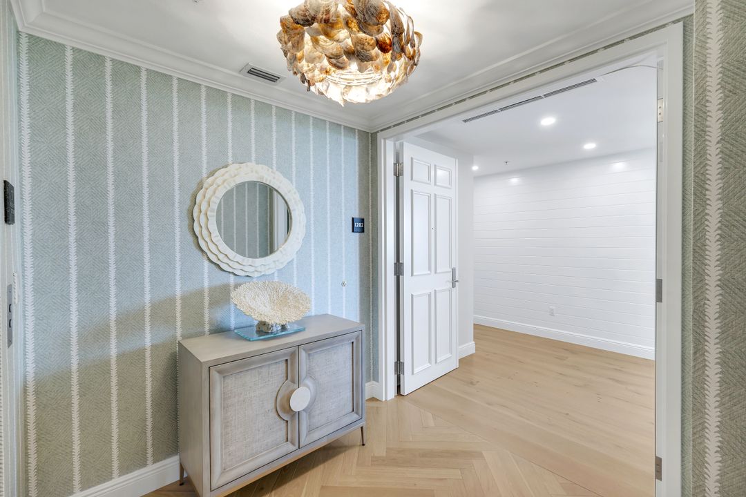 275 Indies Way #1202, Naples, FL 34110