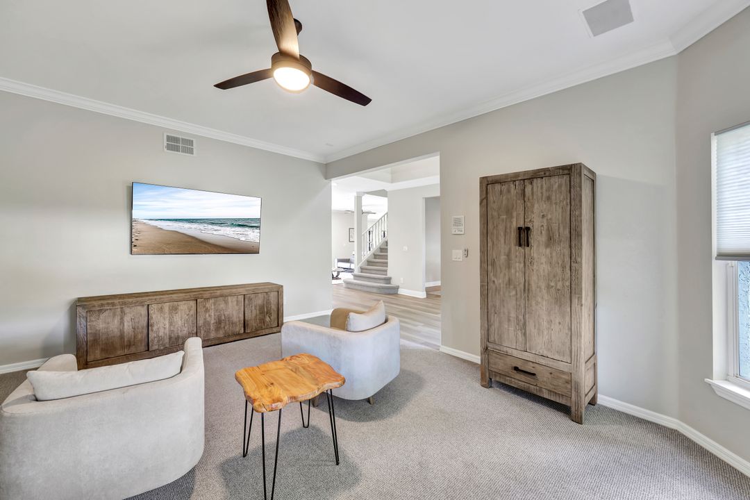 8146 Las Palmas Way, Naples, FL 34109